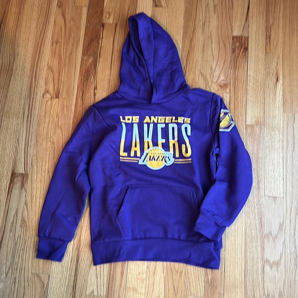 NWT Lakers hoodie